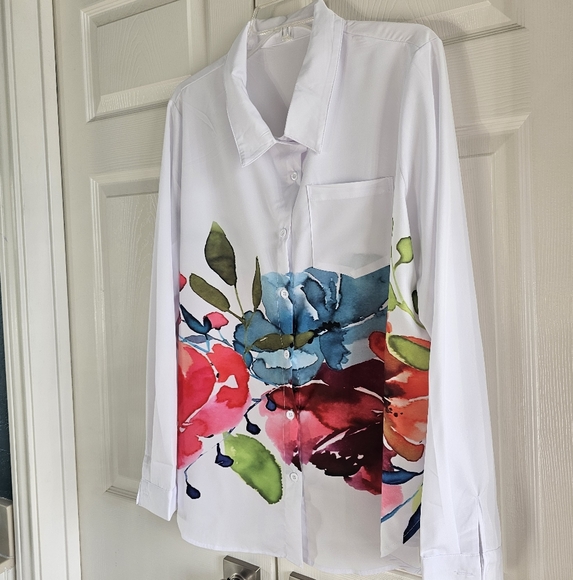 NWT Casual Ink Painting Long Sleeved Button Up Women's Top XXL - Picture 7 of 10